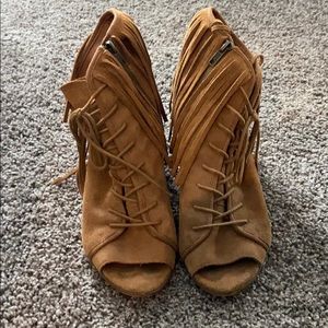 Steve Madden fringe suede booties